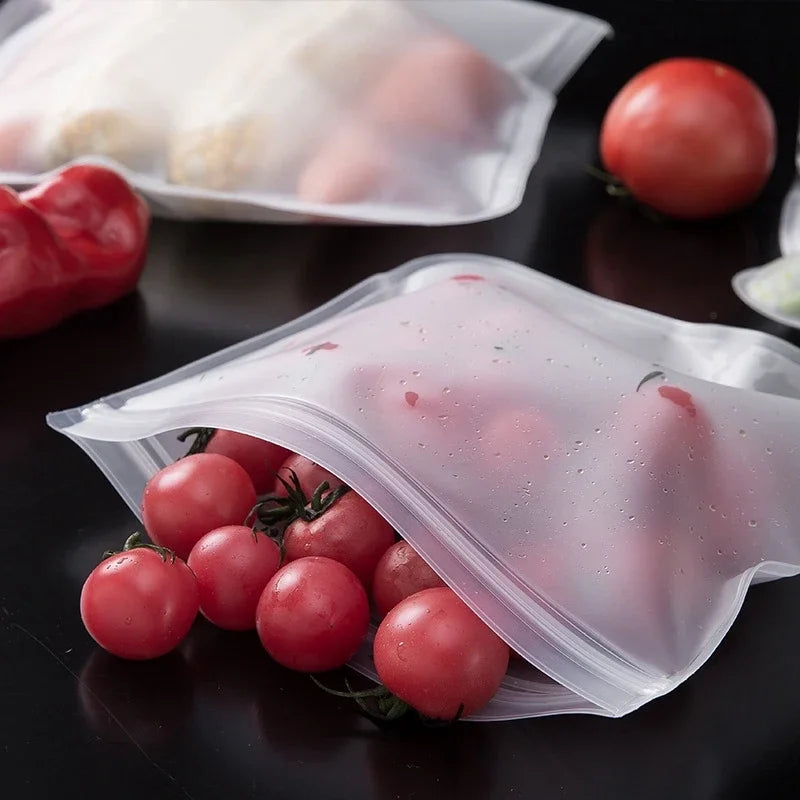Reusable Silicone Food Storage Bag – Leakproof Ziplock Bag for Fruit, Vegetables & Refrigerator Storage