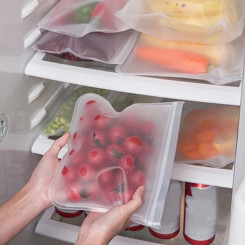 Reusable Silicone Food Storage Bag – Leakproof Ziplock Bag for Fruit, Vegetables & Refrigerator Storage